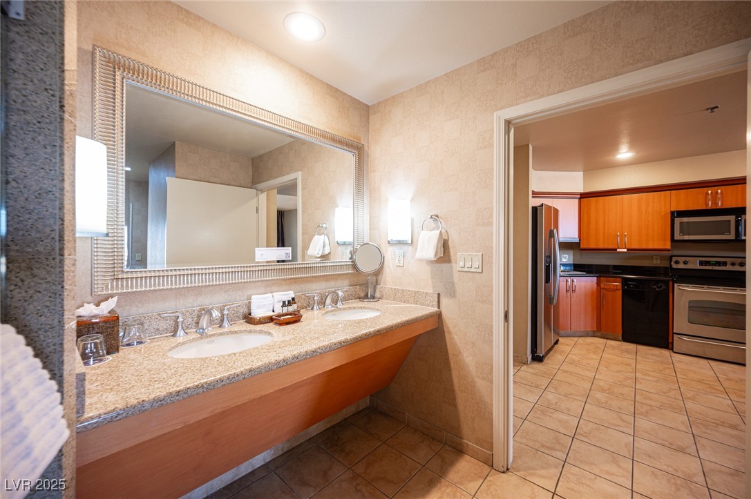 211 East Flamingo Road 414 Property Photo 35