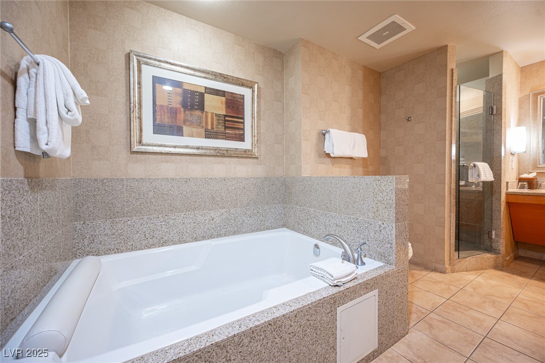211 East Flamingo Road 414 Property Photo 36