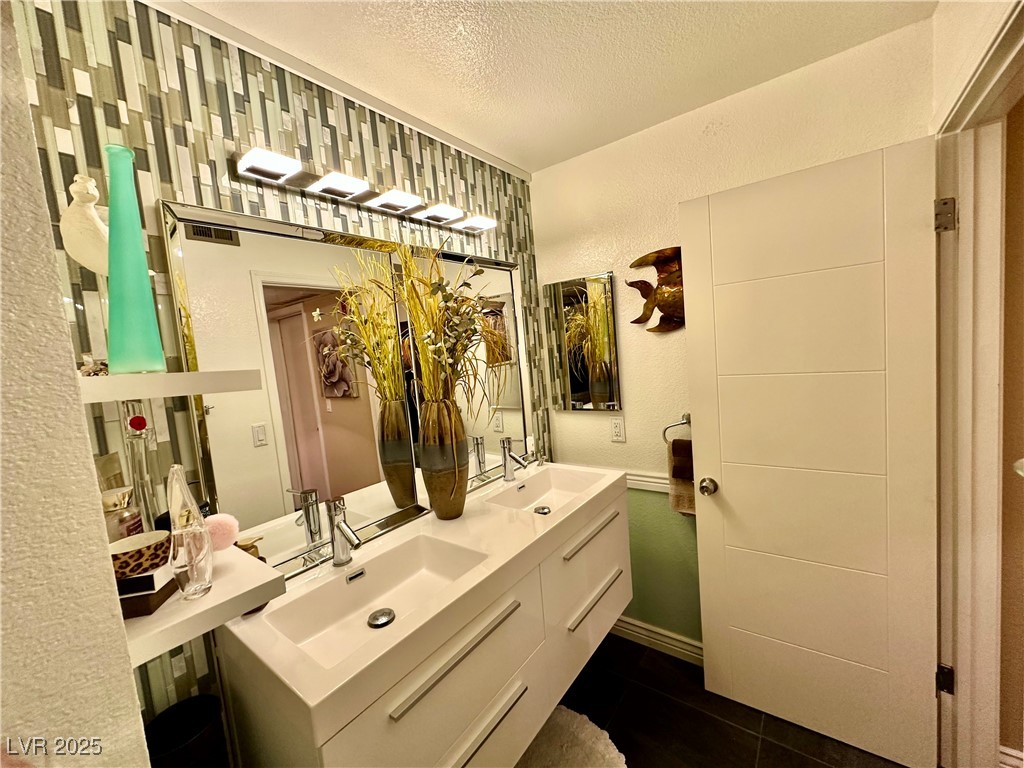 3550 Bay Sands Drive 1070 Property Photo 19