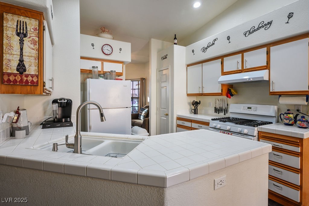2594 Florida Keys Drive Property Photo 6