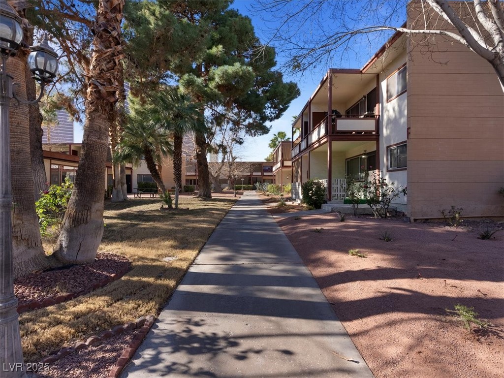 350 East Desert Inn Road H208 Property Photo 30