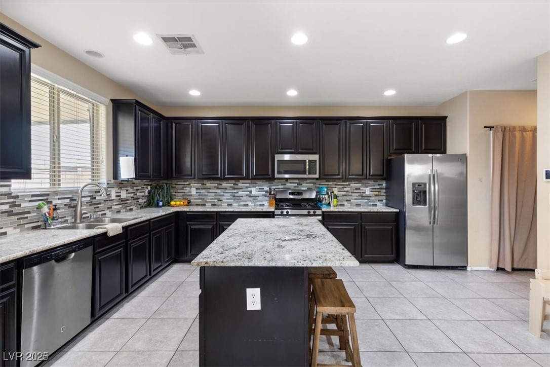 6301 Beavertail Pond Avenue Property Photo 7