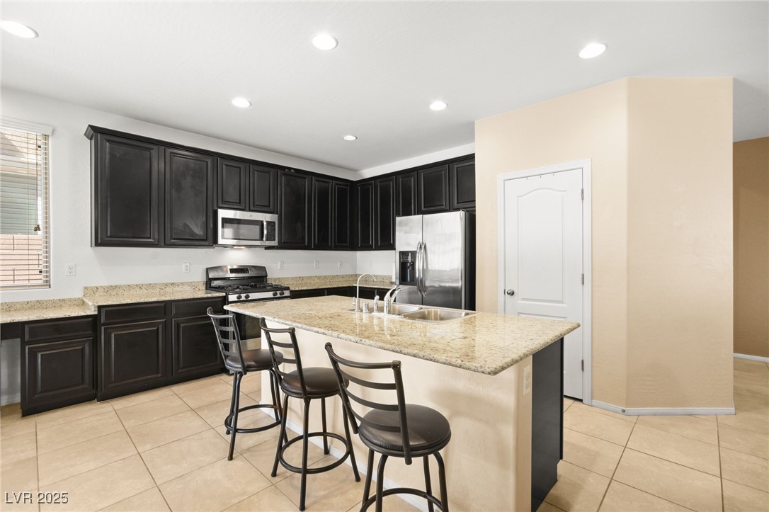 6389 Jacobville Court Property Photo 4