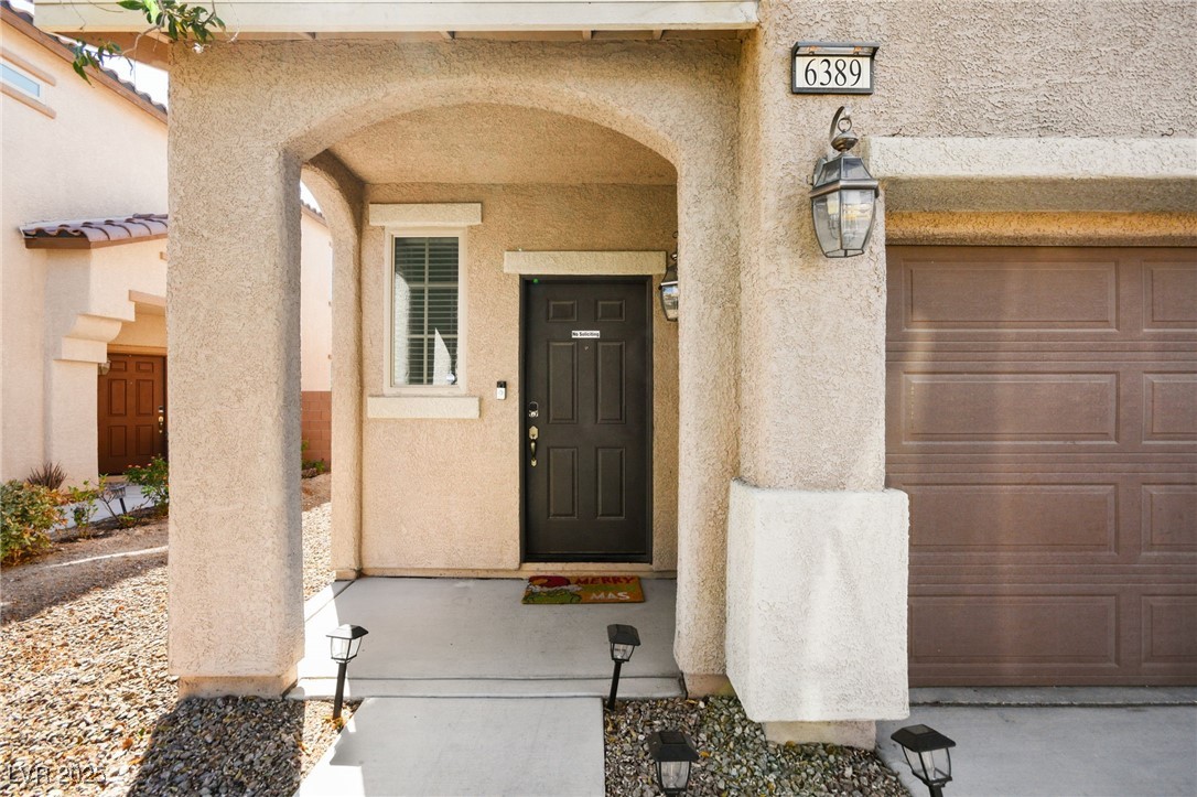6389 Jacobville Court Property Photo 6