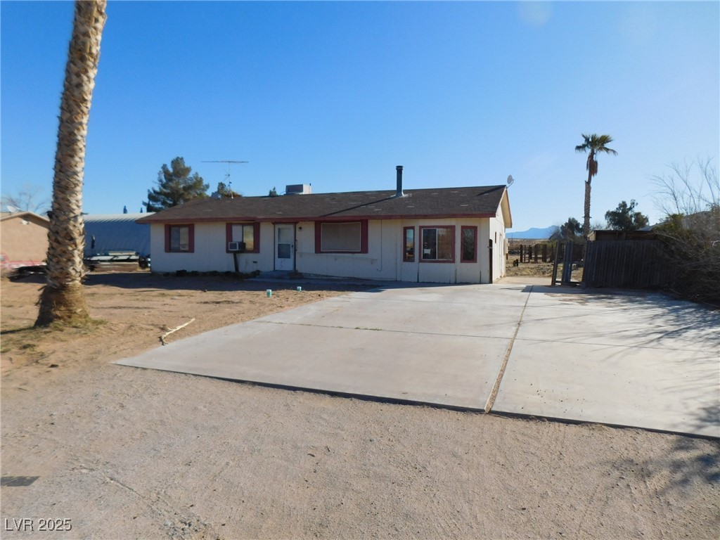 3748 Skyline Street Property Photo 4