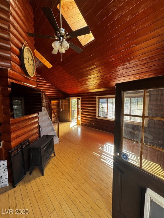 302 Kris Kringle Road Property Photo 4