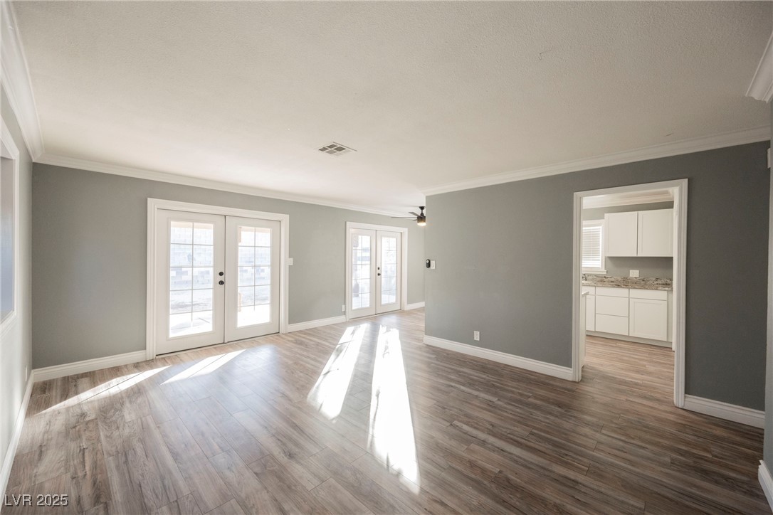 6215 Newville Avenue Property Photo 12