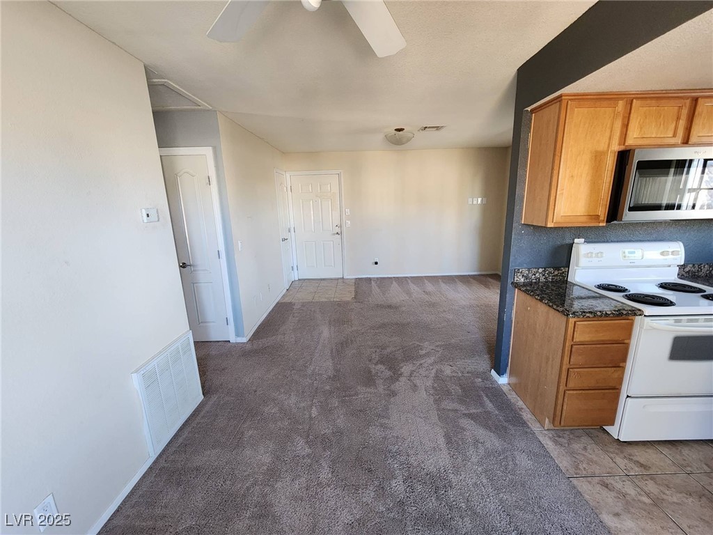 7200 Pirates Cove Road 2005 Property Photo 7