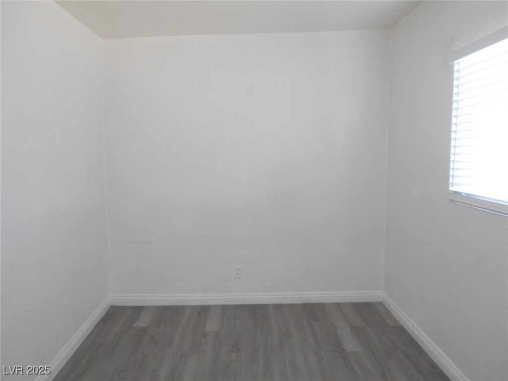 2137 East Saint Louis Avenue Property Photo 8
