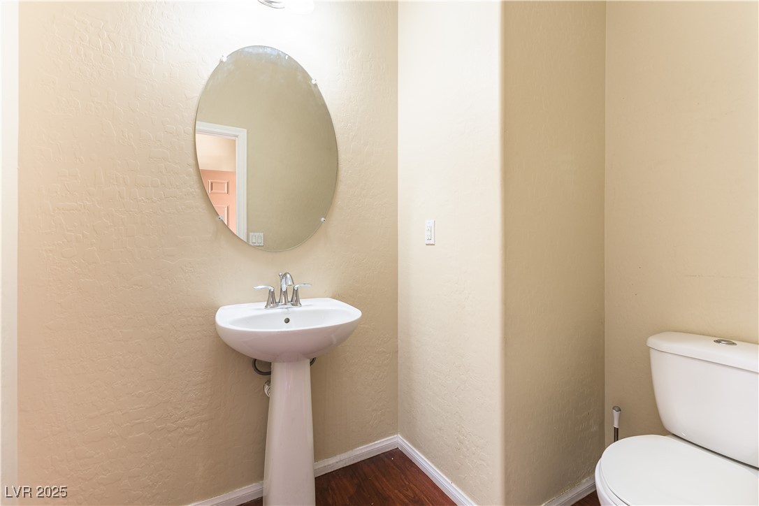 658 Forest Peak Street Property Photo 10