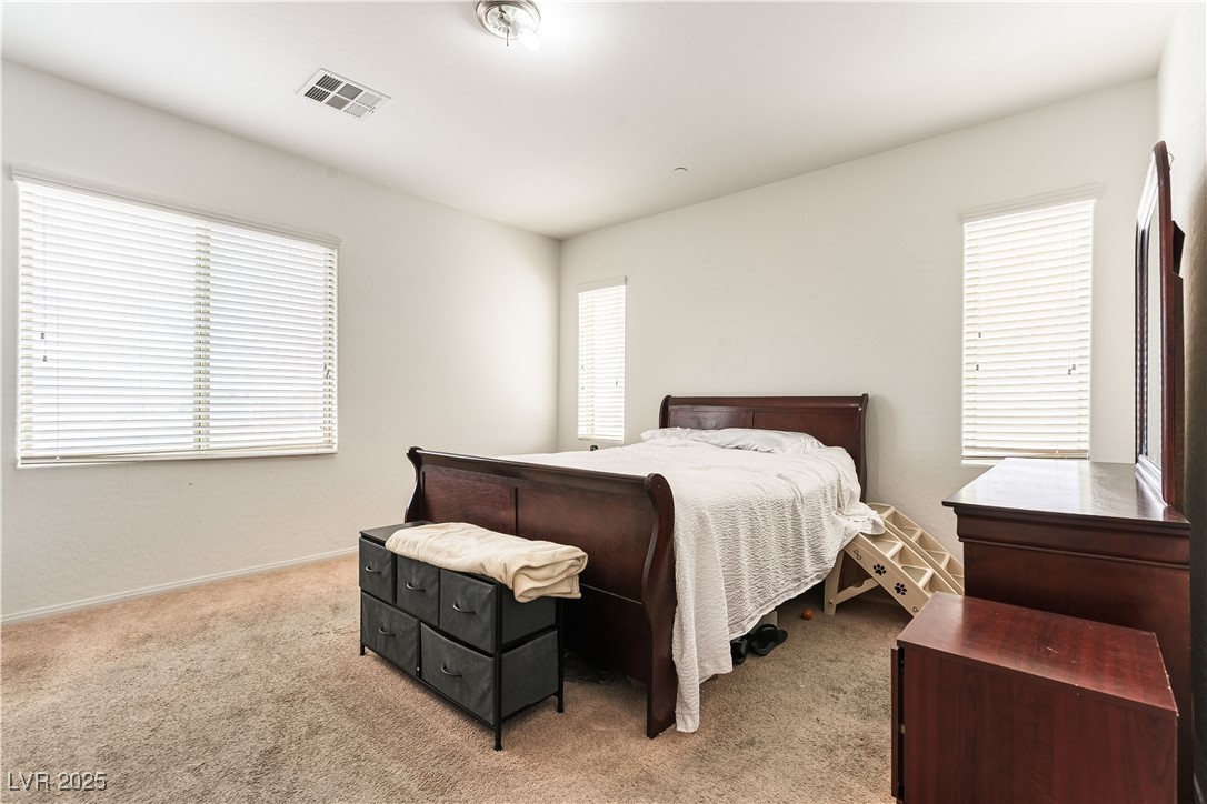 658 Forest Peak Street Property Photo 14