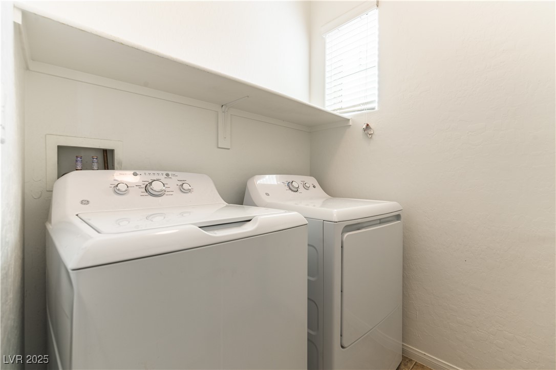 658 Forest Peak Street Property Photo 20