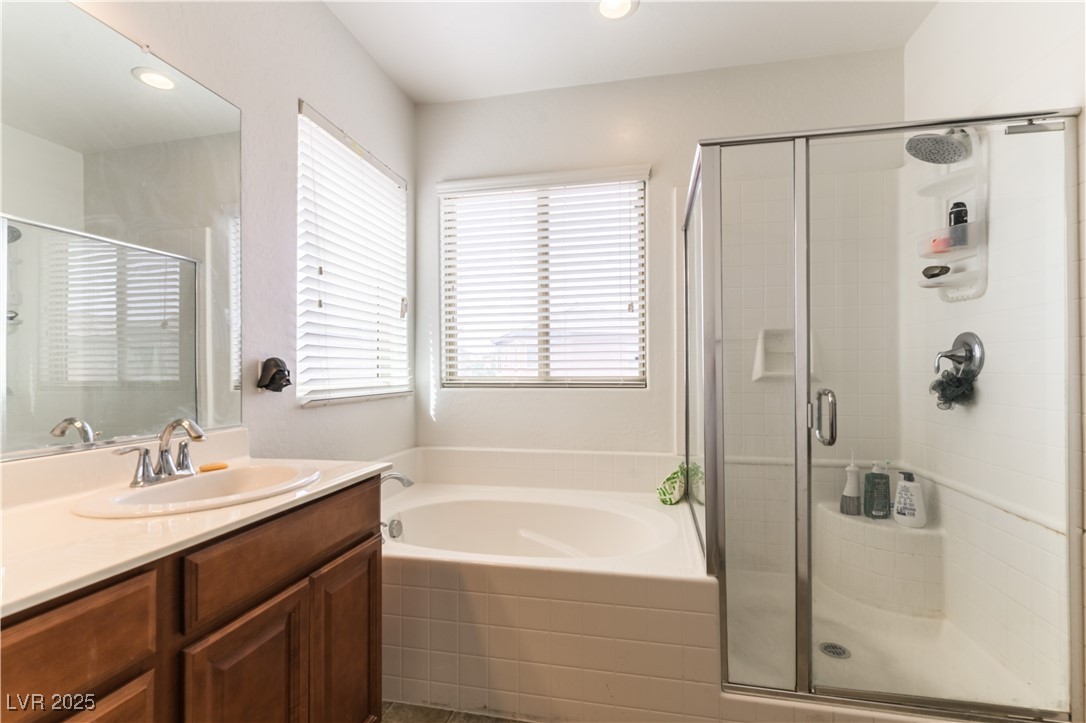 658 Forest Peak Street Property Photo 26
