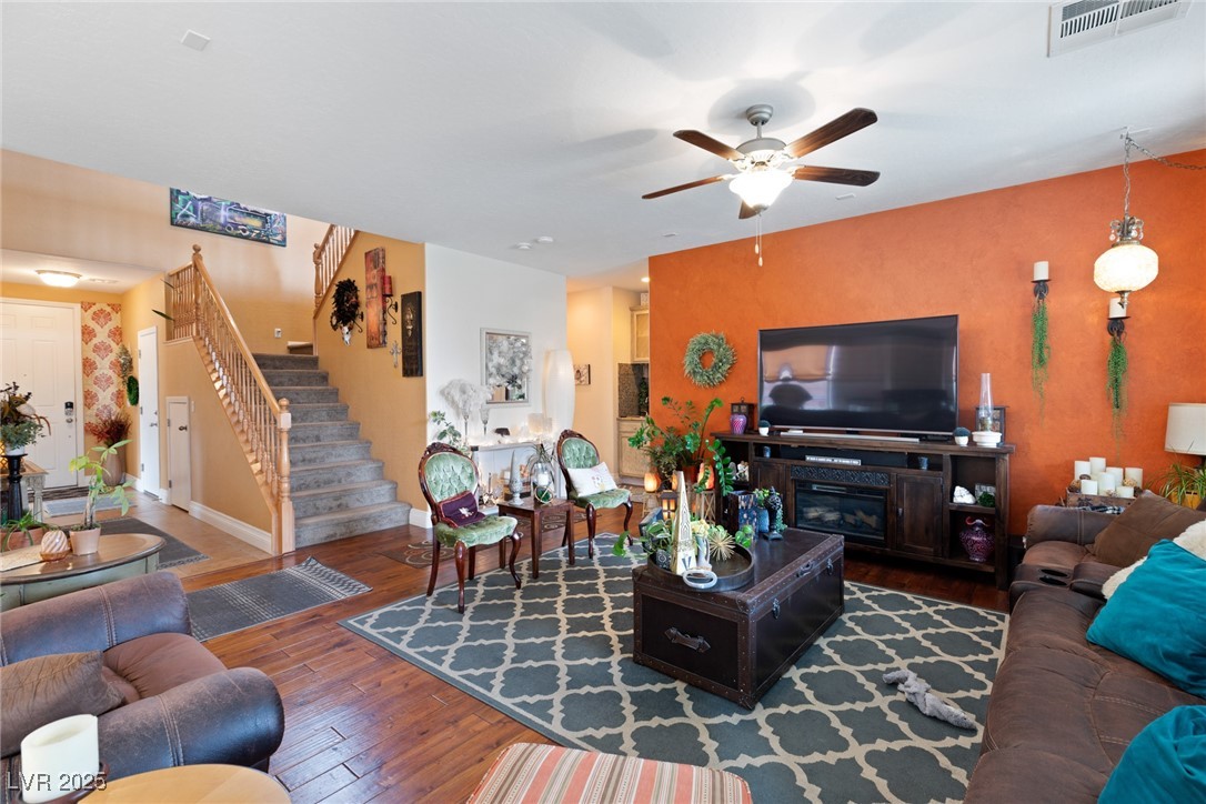 7306 Puckershire Street Property Photo 6