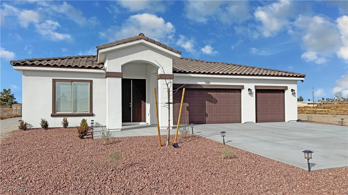 2560 Tahachapi Avenue Property Photo 1
