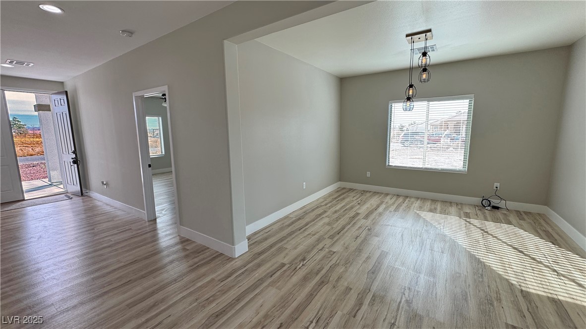 2560 Tahachapi Avenue Property Photo 11