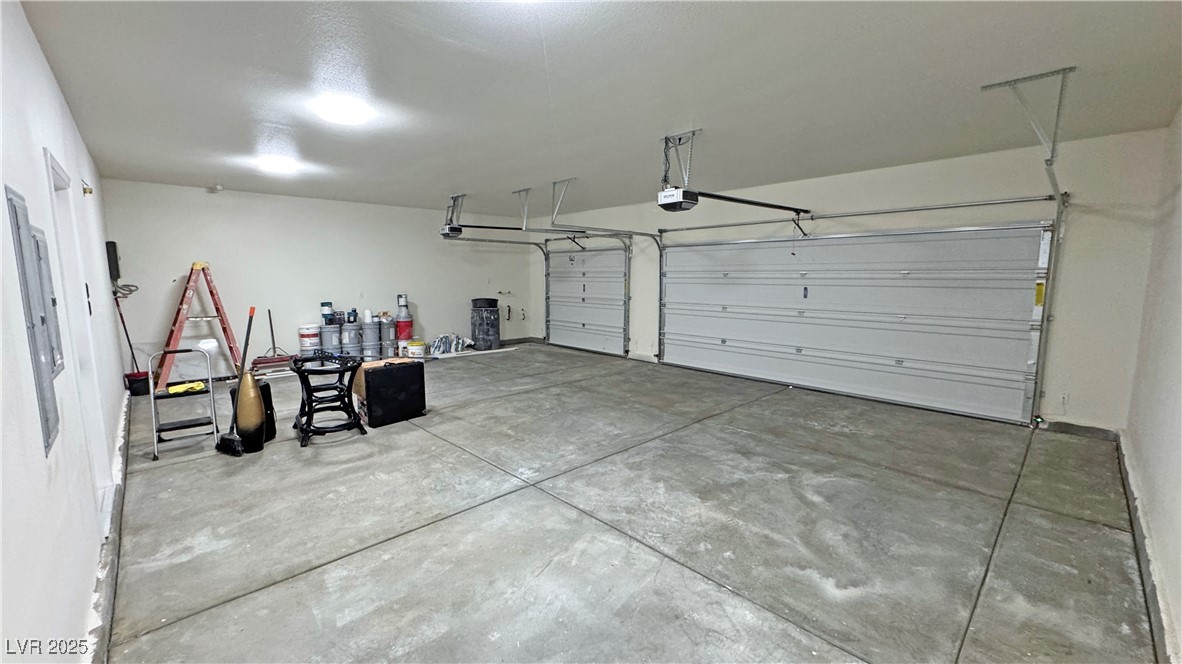 2560 Tahachapi Avenue Property Photo 61