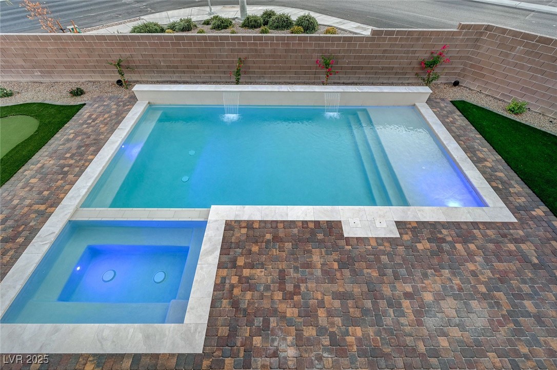 4807 Enchanted View Street Property Photo 6