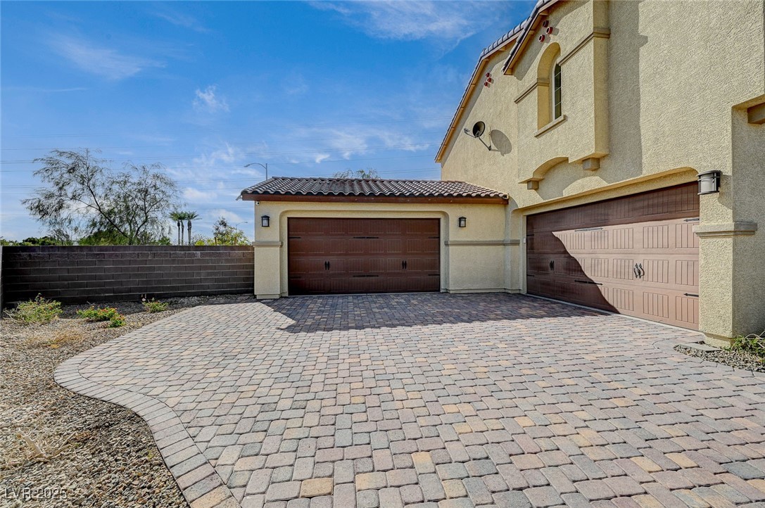 4807 Enchanted View Street Property Photo 94