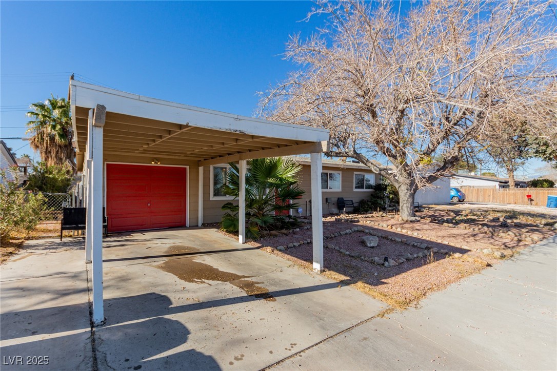 2828 Richfield Boulevard Property Photo 3
