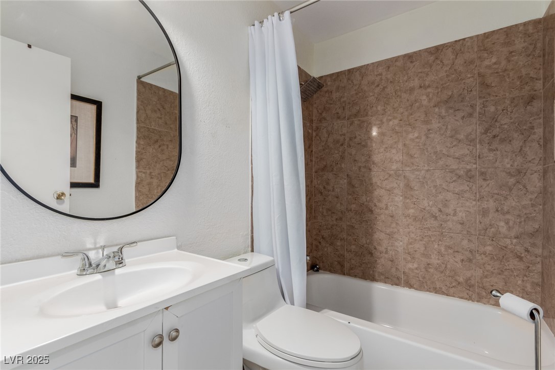 2828 Richfield Boulevard Property Photo 19