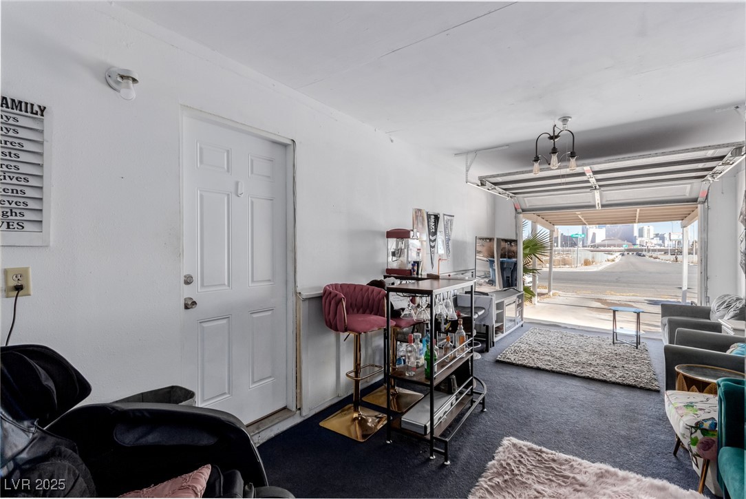 2828 Richfield Boulevard Property Photo 21