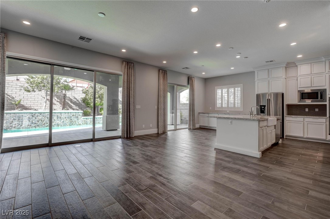11952 Girasole Avenue Property Photo 13