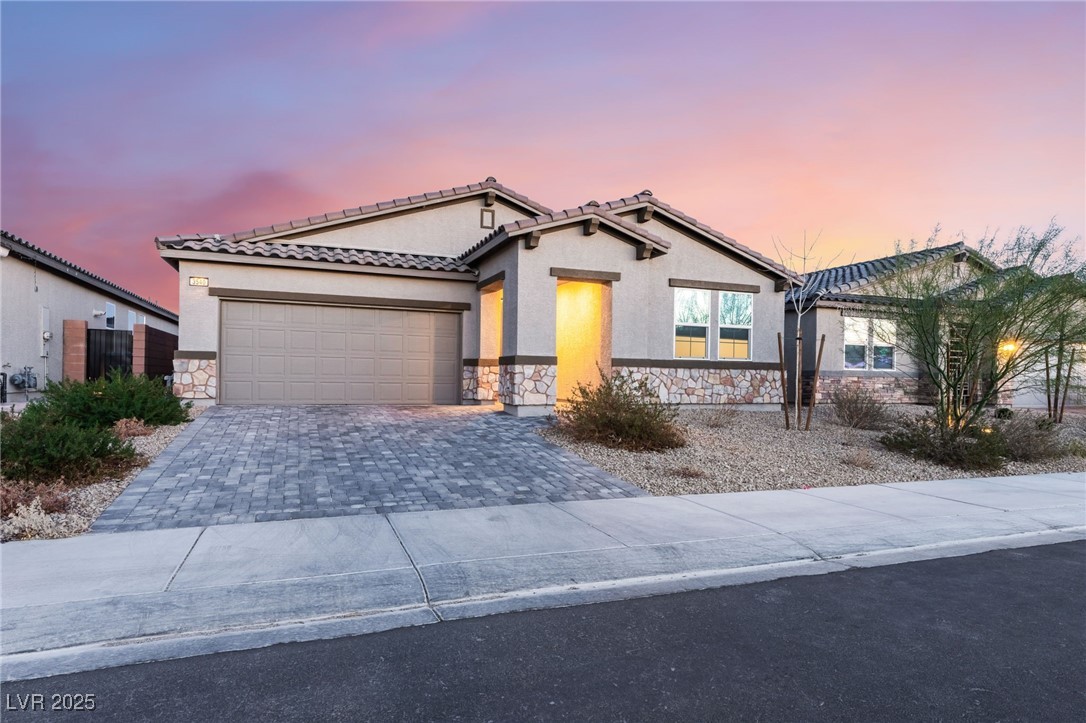 3540 Valley Lily Street Property Photo 6