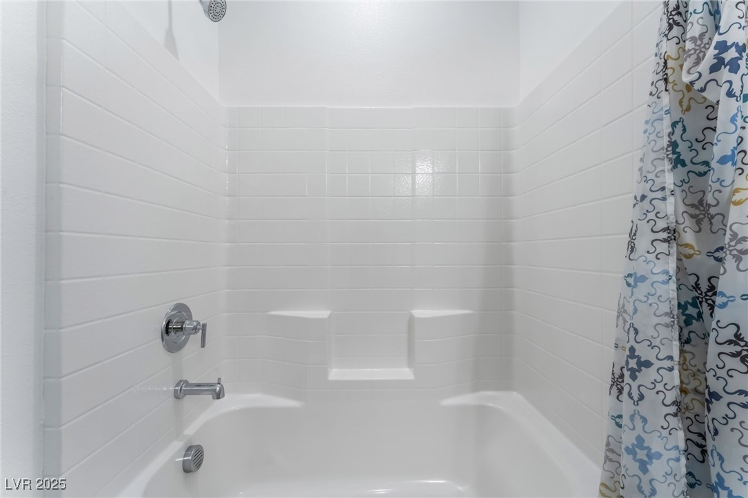 3540 Valley Lily Street Property Photo 33