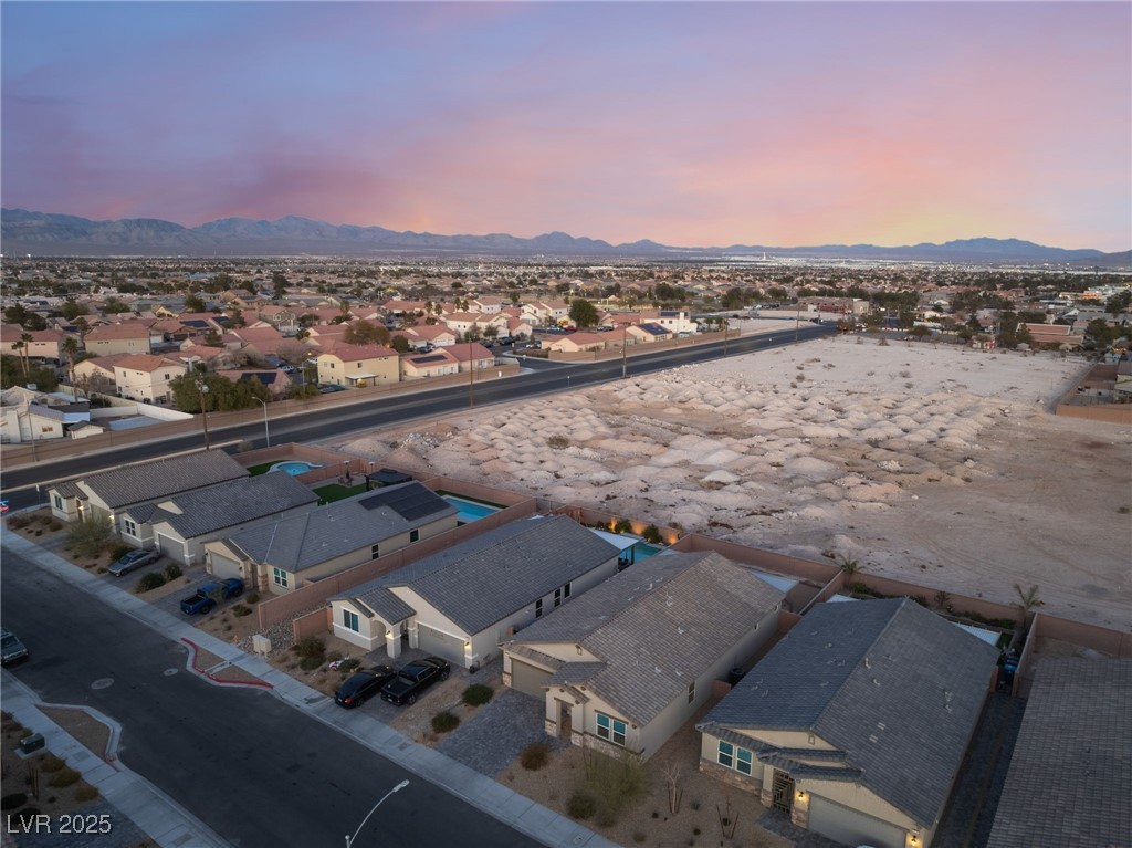 3540 Valley Lily Street Property Photo 47
