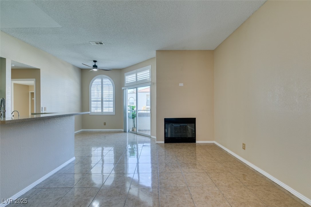 3150 Soft Breezes Drive 2030 Property Photo 7