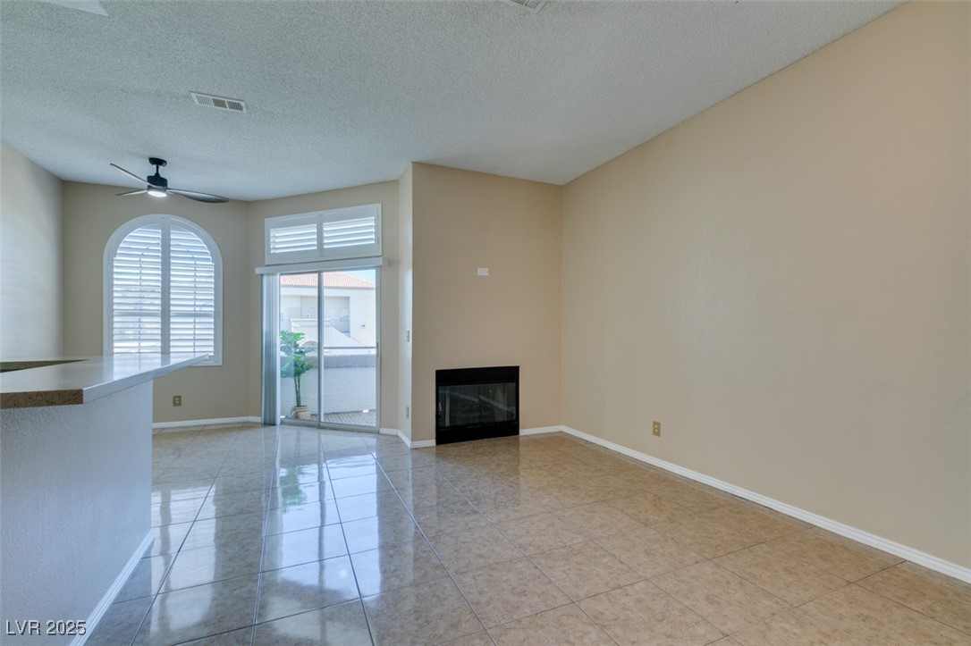 3150 Soft Breezes Drive 2030 Property Photo 8