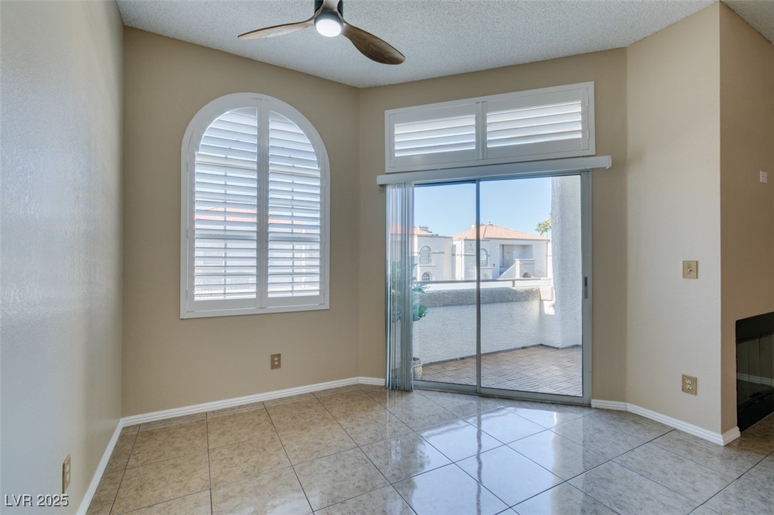 3150 Soft Breezes Drive 2030 Property Photo 18