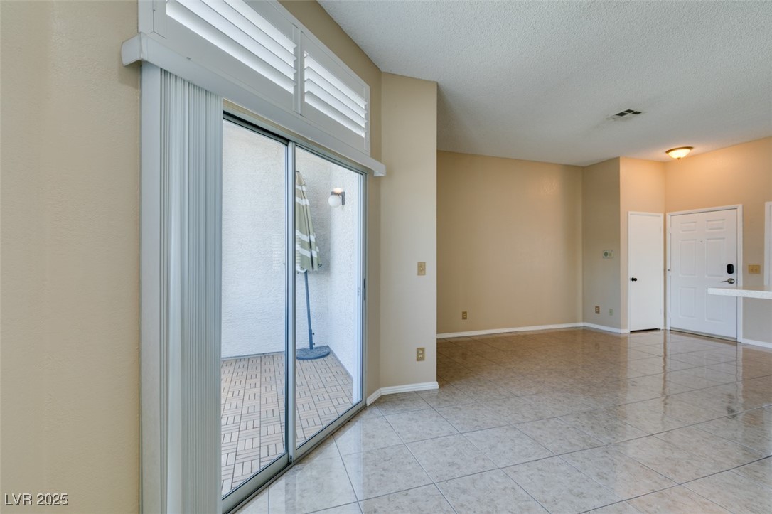 3150 Soft Breezes Drive 2030 Property Photo 21