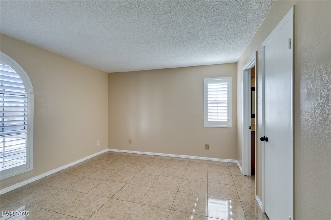 3150 Soft Breezes Drive 2030 Property Photo 32