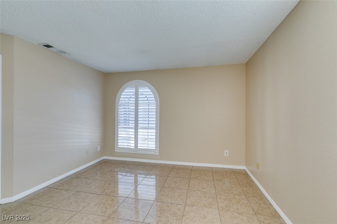 3150 Soft Breezes Drive 2030 Property Photo 33