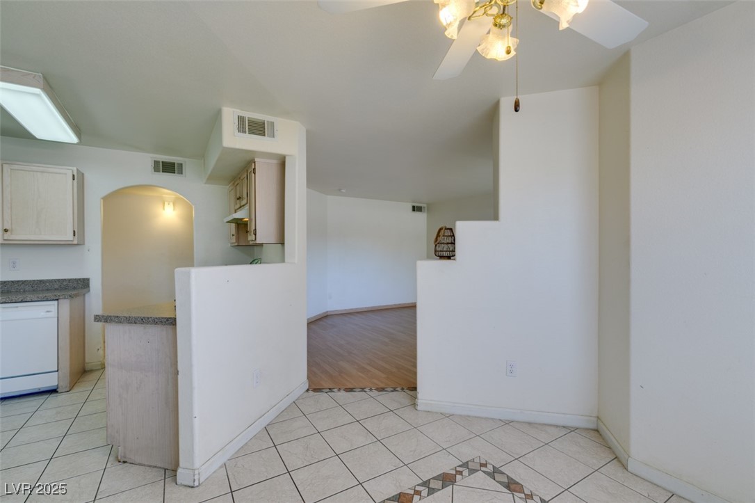 698 South Racetrack Road 711 Property Photo 25