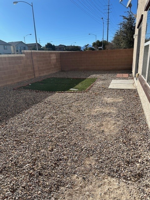 121 Icy River Avenue Property Photo 8