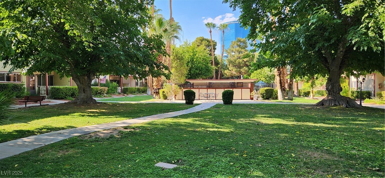 350 East Desert Inn Road 202 Property Photo 5