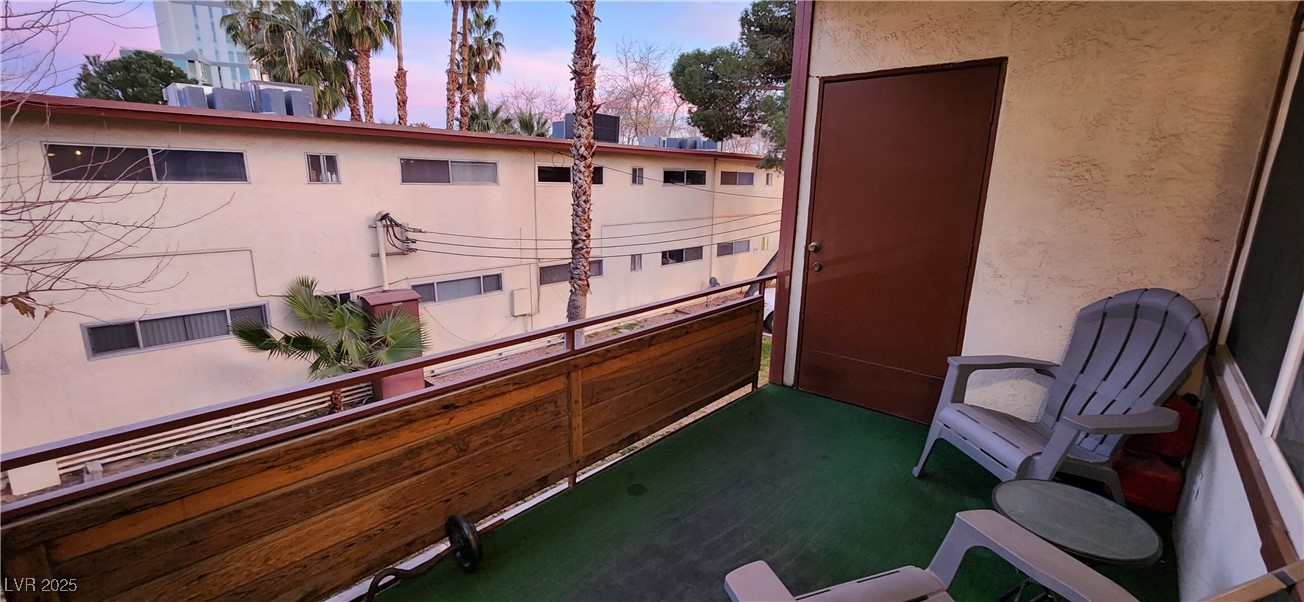 350 East Desert Inn Road 202 Property Photo 6