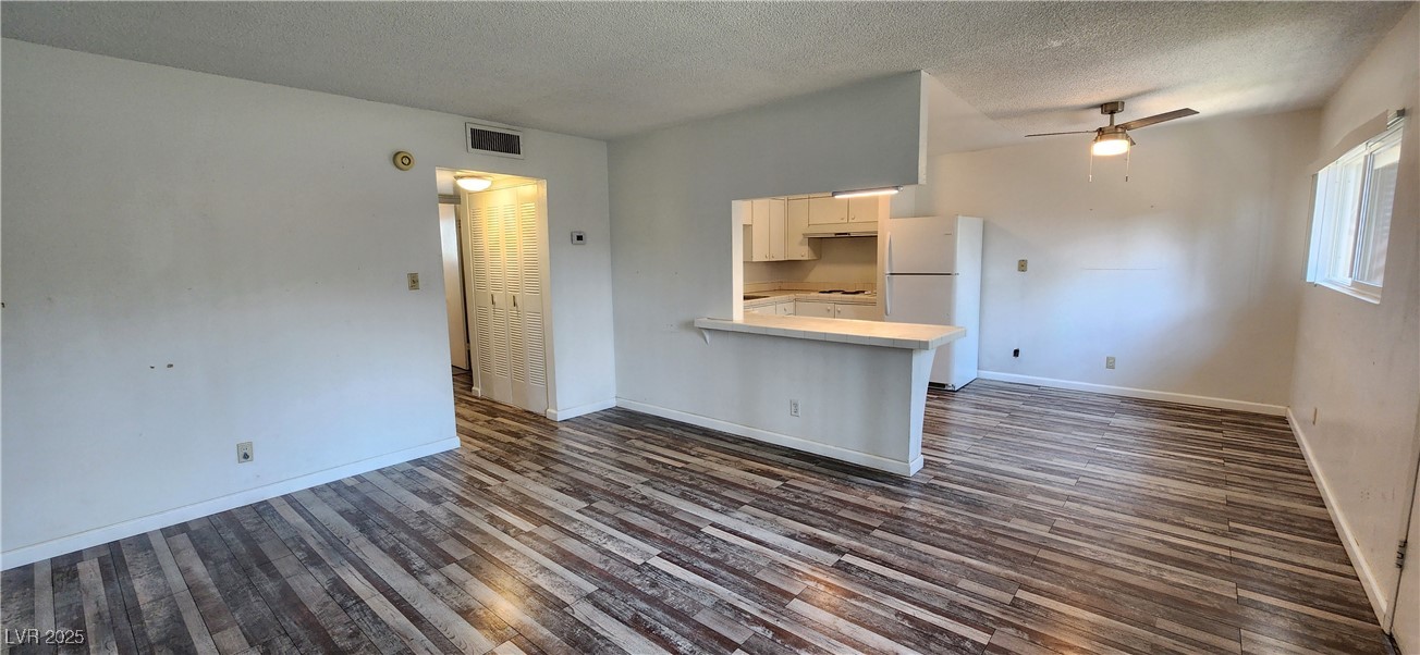 350 East Desert Inn Road 202 Property Photo 17