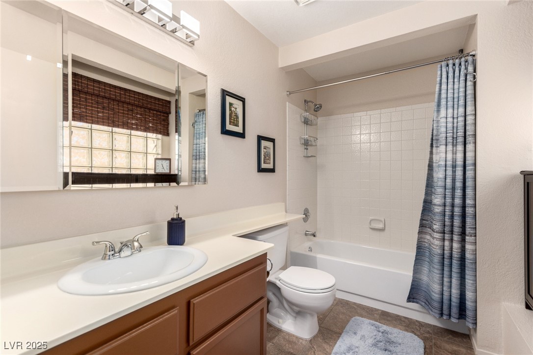 6885 Tamarus Street 201 Property Photo 25