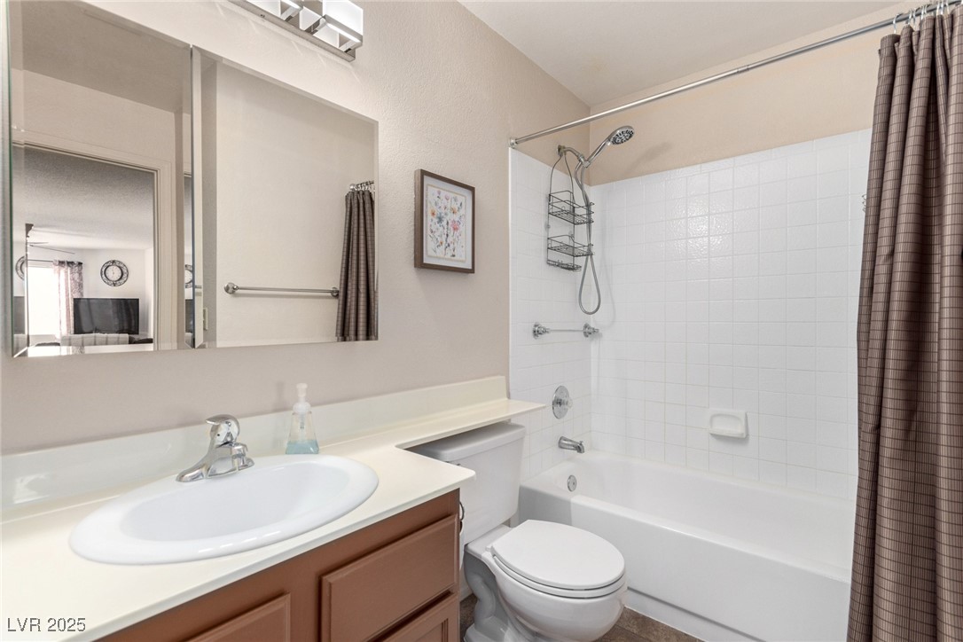 6885 Tamarus Street 201 Property Photo 30