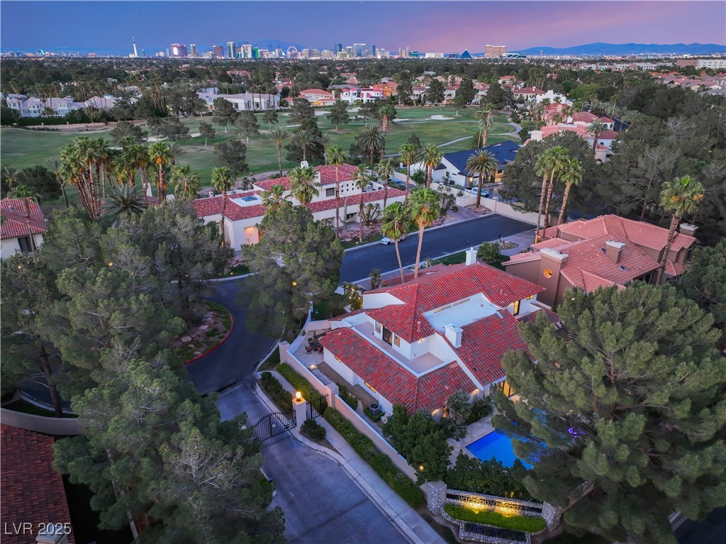 10 Wild Dunes Court Property Photo 3