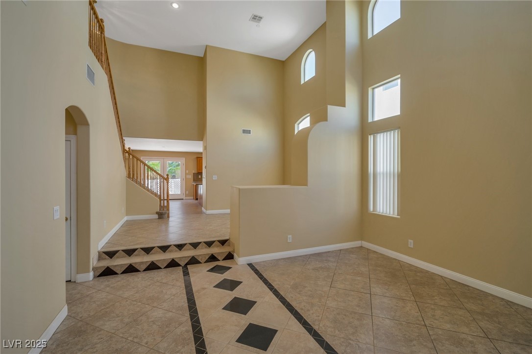 5915 Poplar Tree Street Property Photo 2