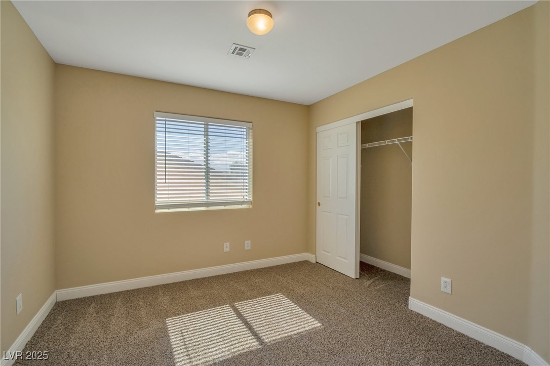 5915 Poplar Tree Street Property Photo 9