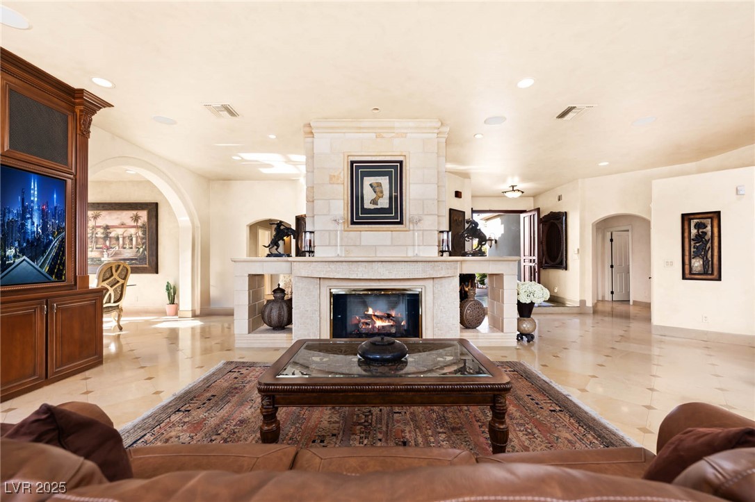 2204 Glenbrook Way Property Photo 11