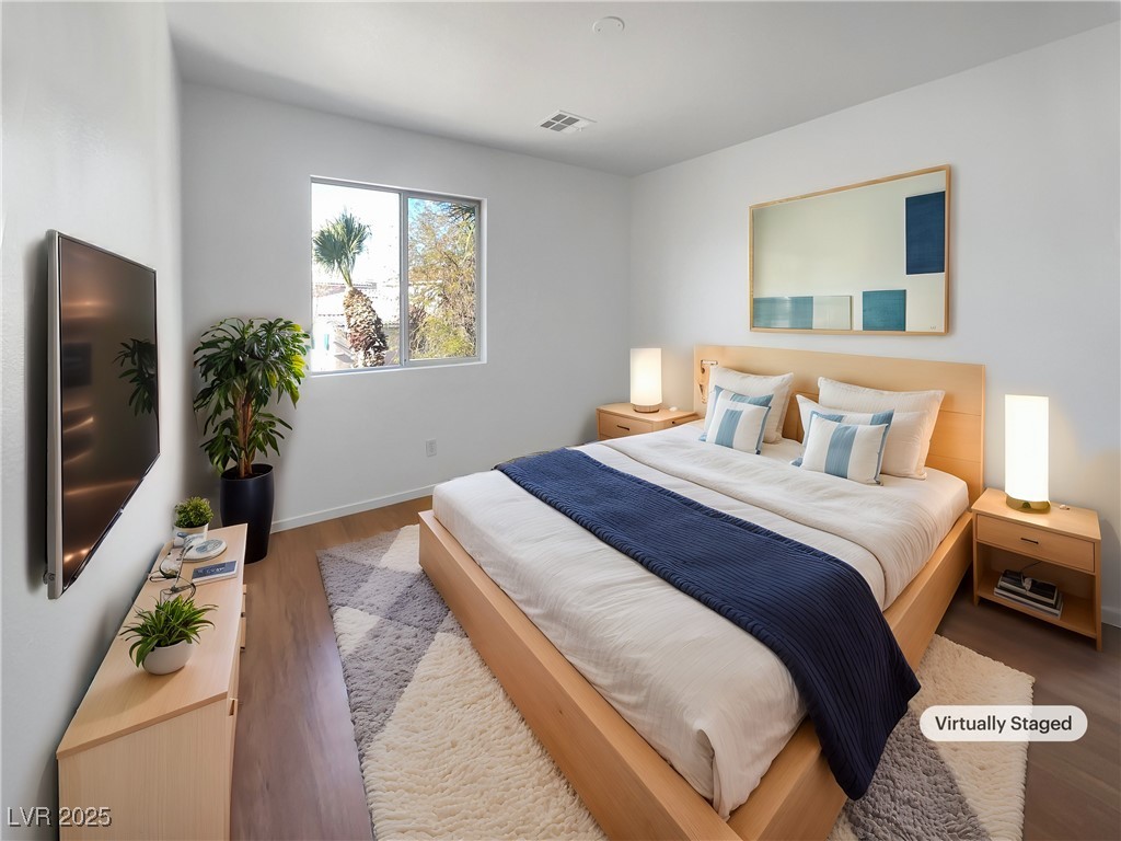 9511 Withering Pine Street Property Photo 4