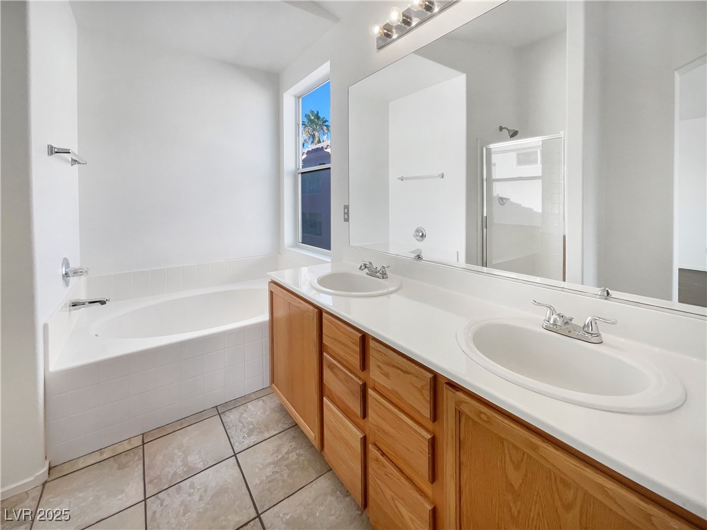 9511 Withering Pine Street Property Photo 7