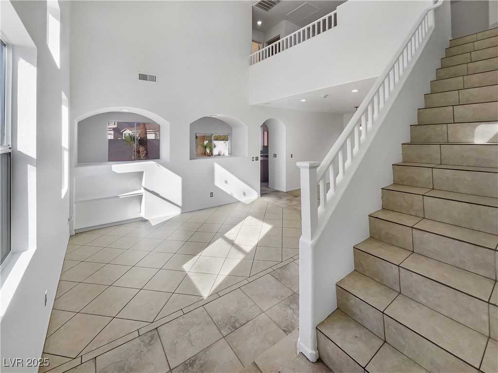 9511 Withering Pine Street Property Photo 10